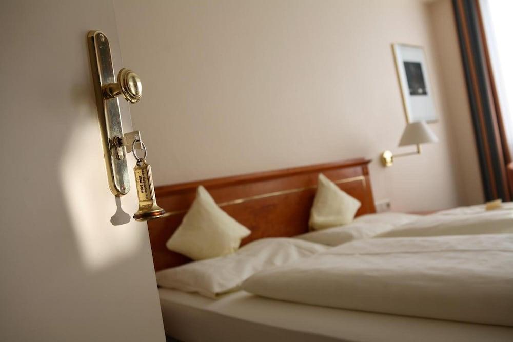 Hotel Niedersaechsischer Hof Гослар Екстер'єр фото